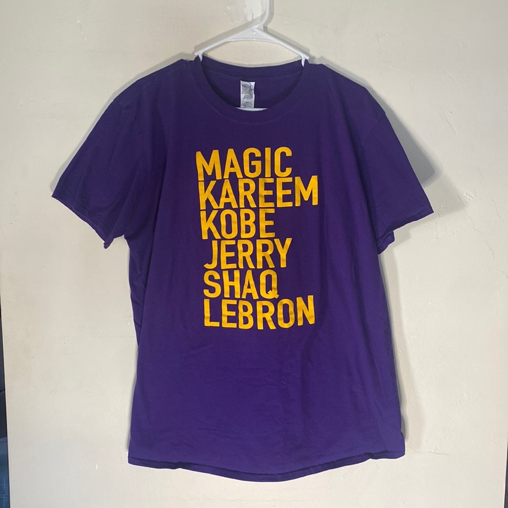 Los Angeles lakers tee shirt